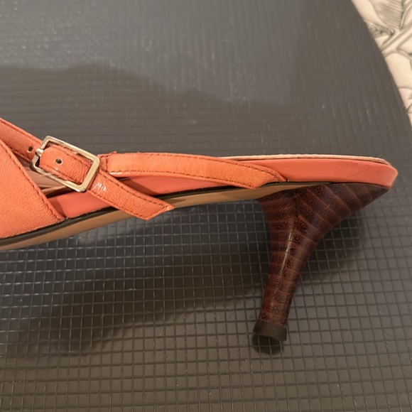 Shoes - Picture 5 of 7